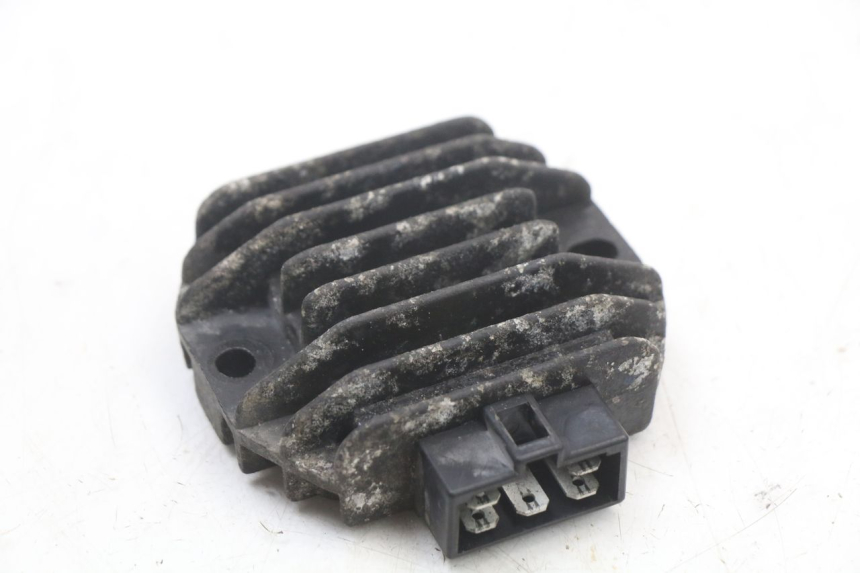 photo de REGULATEUR CHARGE YAMAHA CYGNUS X 125 (2004 - 2007)