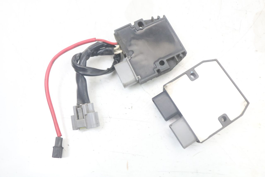 photo de REGULATEUR CHARGE YAMAHA FJR ABS 1300 (2006 - 2012)