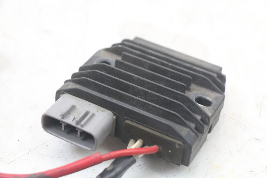 photo de REGULATEUR CHARGE YAMAHA FJR ABS 1300 (2006 - 2012)