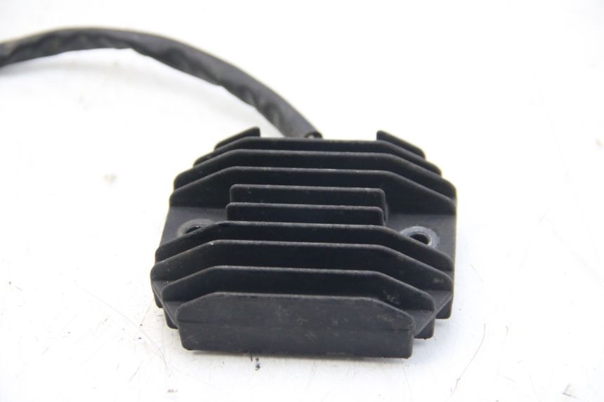 photo de REGULATEUR CHARGE YAMAHA FZS FAZER 600 (2001 - 2003)