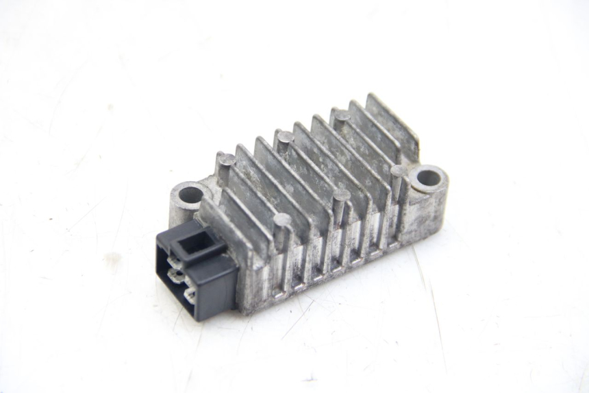 photo de REGULATEUR CHARGE YAMAHA MT ABS 125 (2014 - 2018)