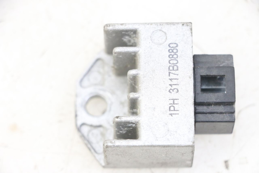photo de REGULATEUR CHARGE YAMAHA NEO'S NEOS 2T EASY 50 (2013 - 2016)
