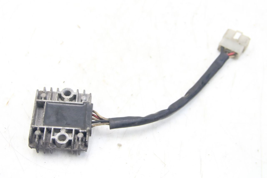 photo de REGULATEUR CHARGE YAMAHA SR 125 (1996 - 2003)