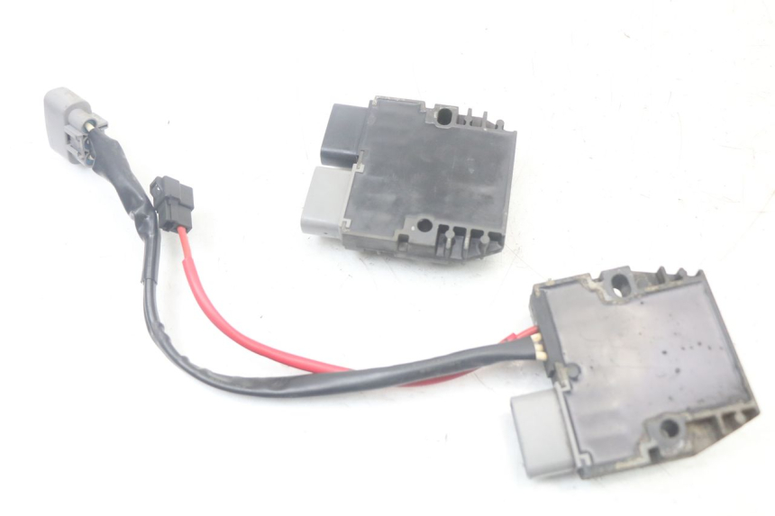 photo de REGULATEUR CHARGE YAMAHA TDM ABS 900 (2002 - 2014)