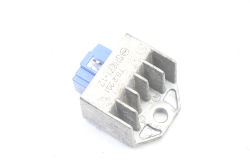 photo de REGULATEUR CHARGE YAMAHA TZR 50 (2008 - 2016)
