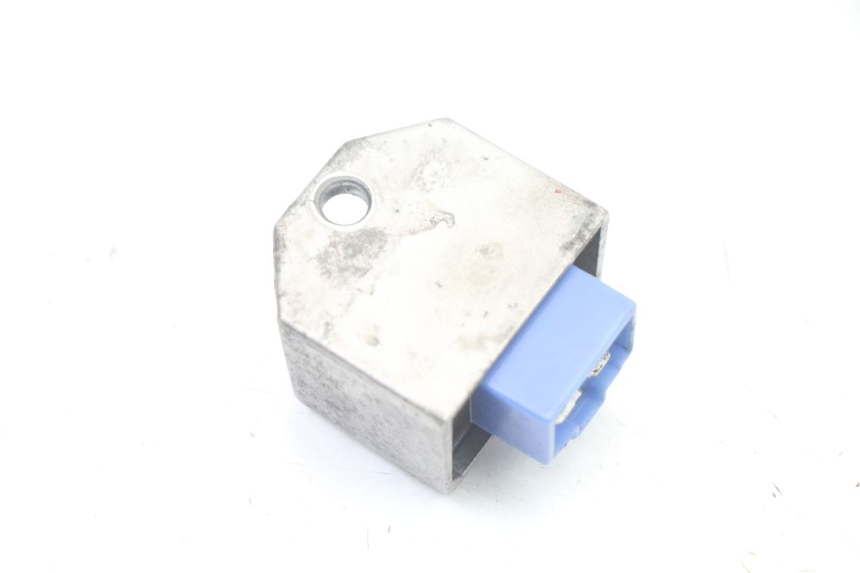 photo de REGULATEUR CHARGE YAMAHA TZR 50 (2008 - 2016)