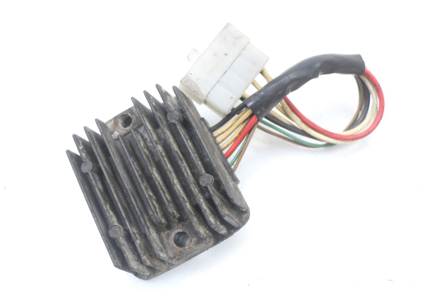 photo de REGULATEUR CHARGE YAMAHA XJ F 900 (1983 - 1994)