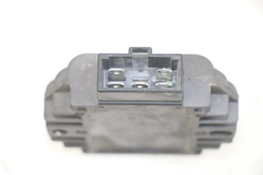 photo de REGULATEUR CHARGE YAMAHA XJN DIVERSION 600 (2000 - 2003)