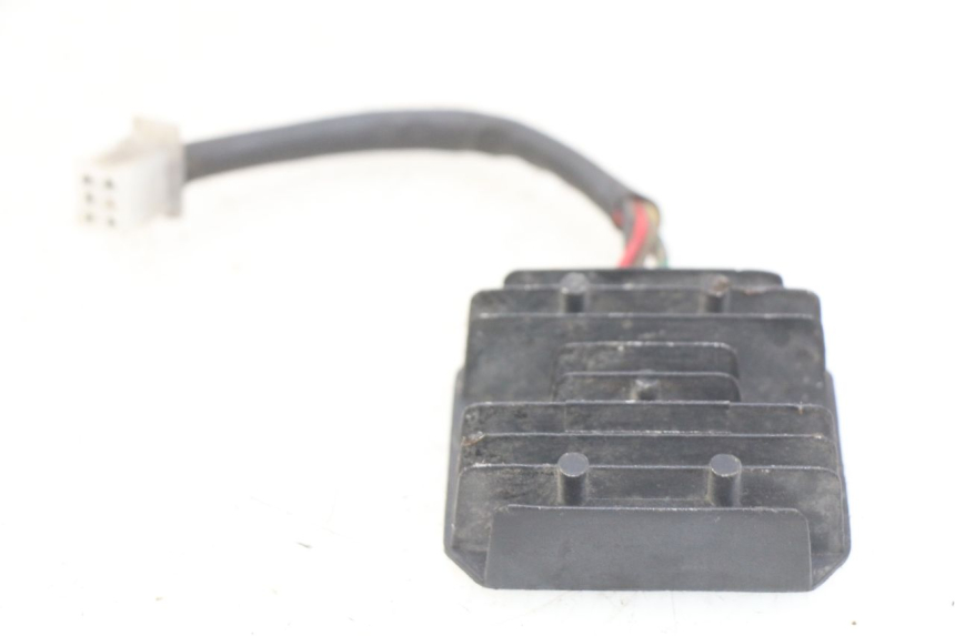 photo de REGULATEUR CHARGE YAMASAKI RAPTOR 50 (2013 - 2018)