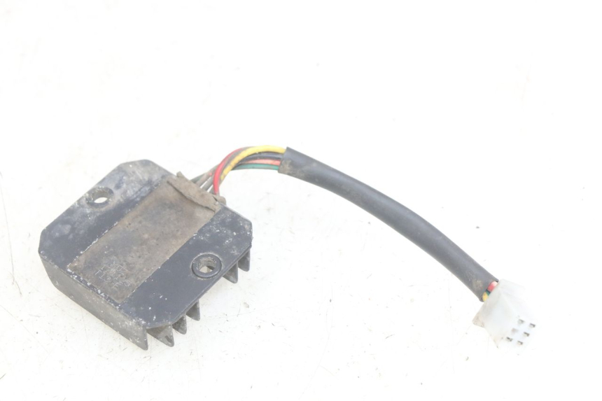 photo de REGULATEUR CHARGE YAMASAKI ROADSTER 50 (2013 - 2018)