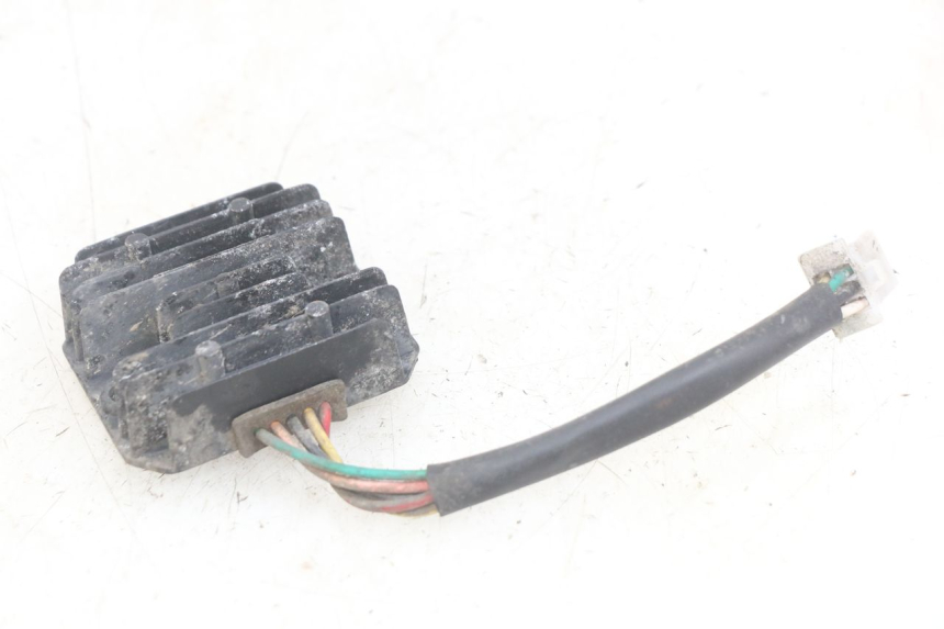 photo de REGULATEUR CHARGE YAMASAKI ROADSTER 50 (2013 - 2018)