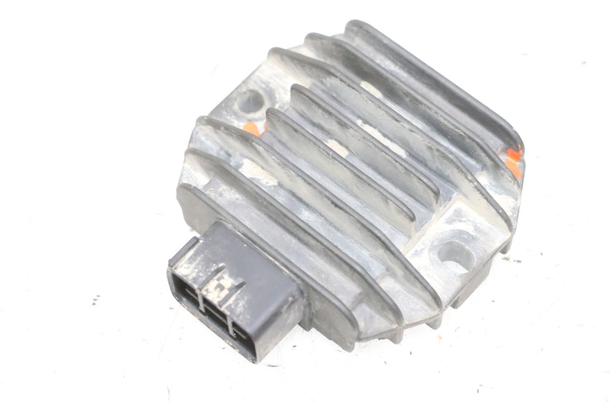 photo de REGULATEUR CHARGE YAMAHA YFM R RAPTOR 250 (2008 - 2014) - Vue principale