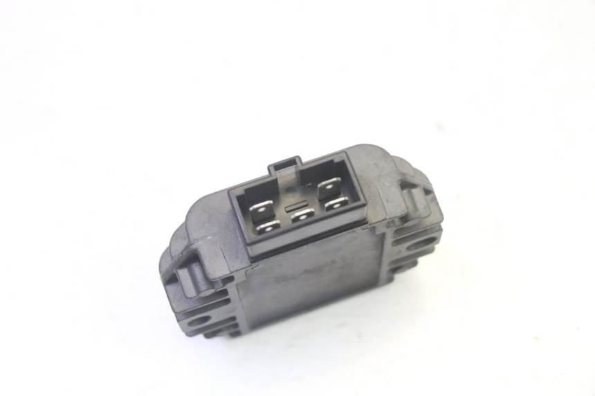 photo de REGULATEUR CHARGE YAMAHA YP MAJESTY 125 (2007 - 2010)