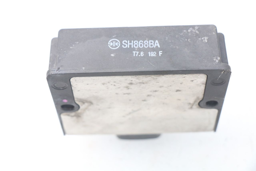 photo de REGULATEUR CHARGE KAWASAKI Z Z900 900 (2017 - 2019)