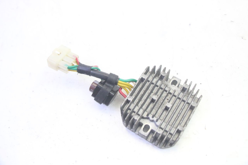 photo de REGULATEUR CHARGE PIAGGIO ZIP 4T 50 (2018 - 2020) - Vue principale