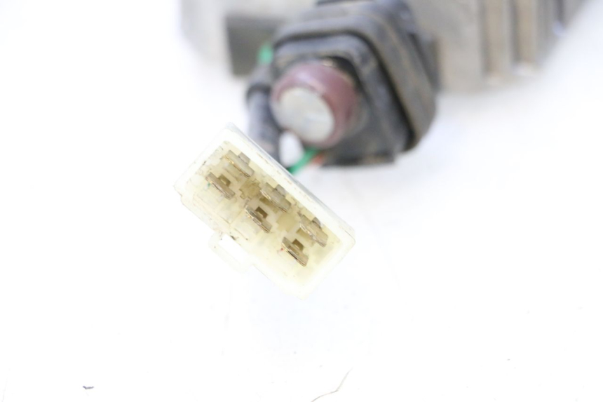 photo de REGULATEUR CHARGE PIAGGIO ZIP 4T 50 (2018 - 2020) - Autre angle de vue