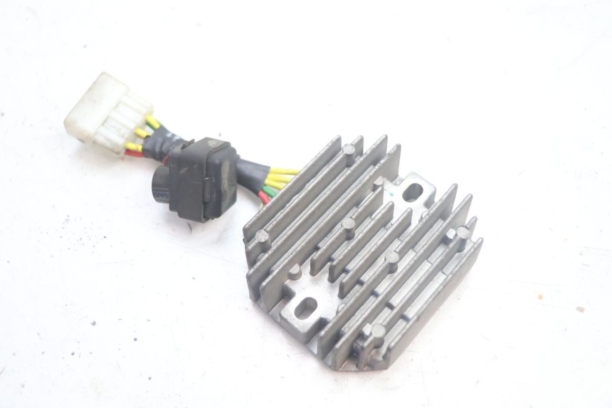 photo de REGULATEUR CHARGE PIAGGIO ZIP IGET 4T 50 (2021 - 2023) - Vue principale