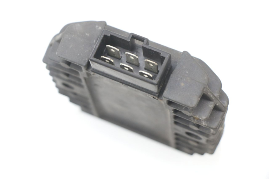 photo de REGULATEUR CHARGE KAWASAKI ZZR 600 (1995 - 2004)