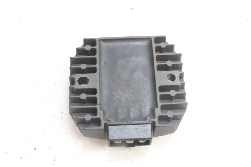 photo de REGULATEUR CHARGE KAWASAKI ZZR 600 (1995 - 2004) - Zoom état d’usage