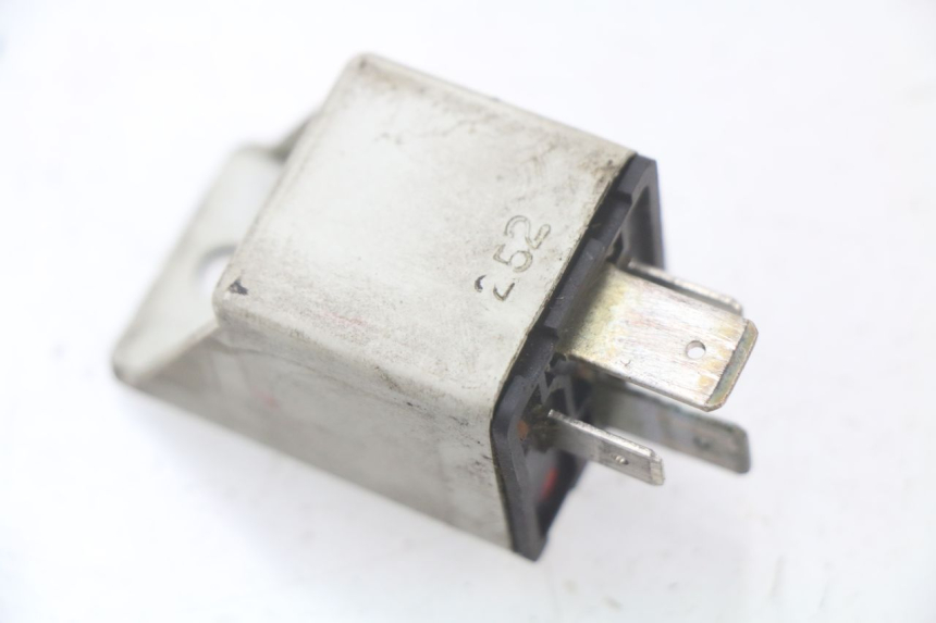 photo de RELAIS DEMARREUR PIAGGIO BEVERLY 125 (1998 - 2005)