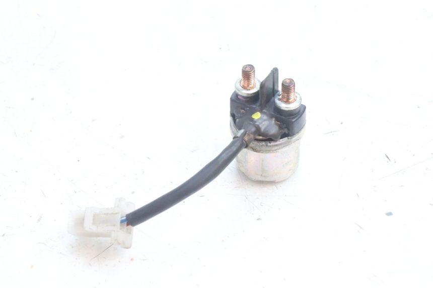 photo de RELAIS DEMARREUR YAMAHA BW'S BWS 125 (2010 - 2013) - Zoom état d’usage