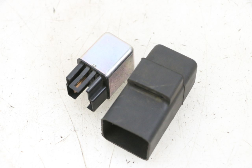 photo de RELAIS DEMARREUR MBK FLIPPER 115 (2013 - 2017) - Autre angle de vue