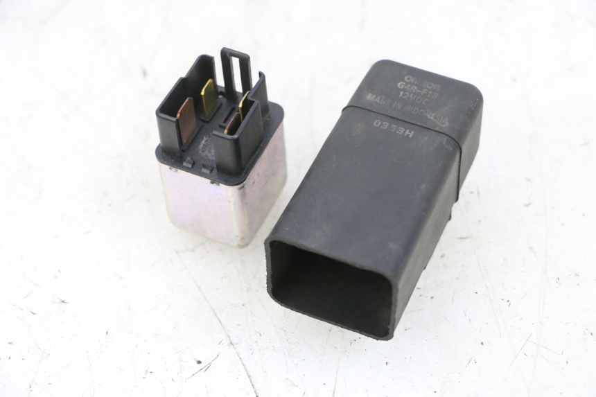 photo de RELAIS DEMARREUR MBK FLIPPER 115 (2013 - 2017) - Gros plan technique