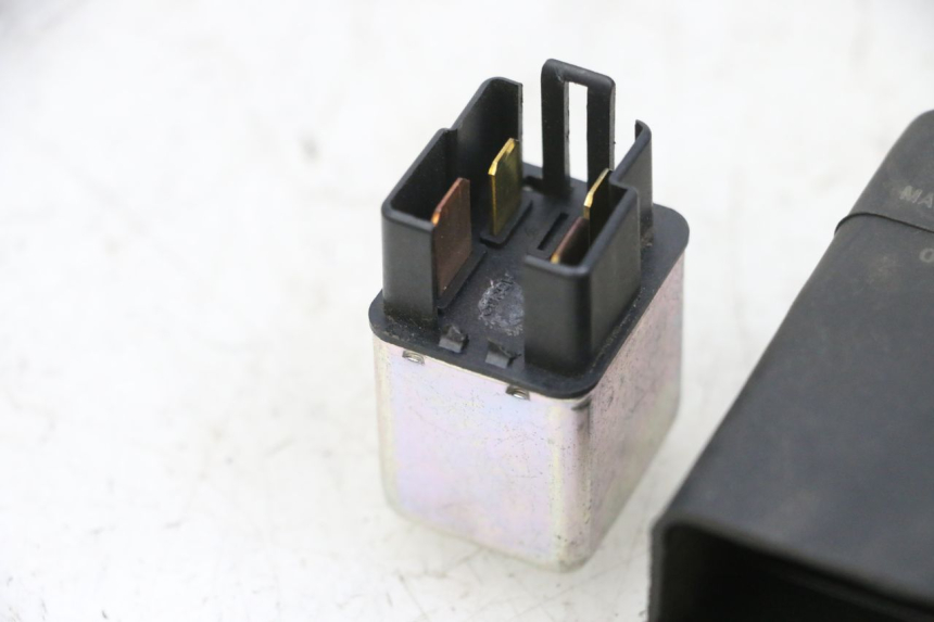 photo de RELAIS DEMARREUR MBK FLIPPER 115 (2013 - 2017) - Vue d’ensemble