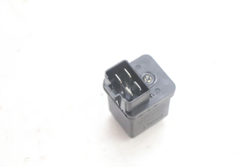 photo de RELAIS DEMARREUR PEUGEOT KISBEE 2T 50 (2010 - 2017) - Zoom état d’usage