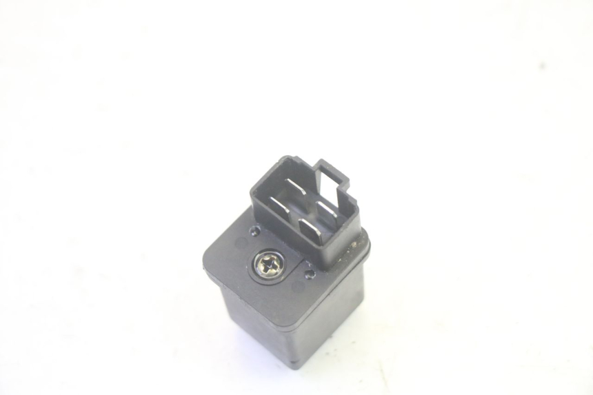 photo de RELAIS DEMARREUR PEUGEOT KISBEE 4T 50 (2018 - 2022) - Zoom état d’usage