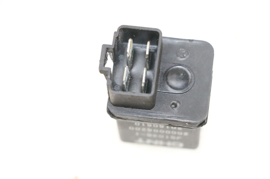 photo de RELAIS DEMARREUR PEUGEOT KISBEE 4T 50 (2010 - 2017) - Gros plan technique