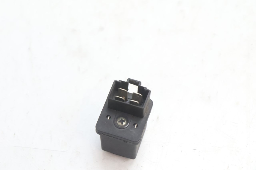 photo de RELAIS DEMARREUR PEUGEOT KISBEE 4T 50 (2010 - 2017) - Autre angle de vue