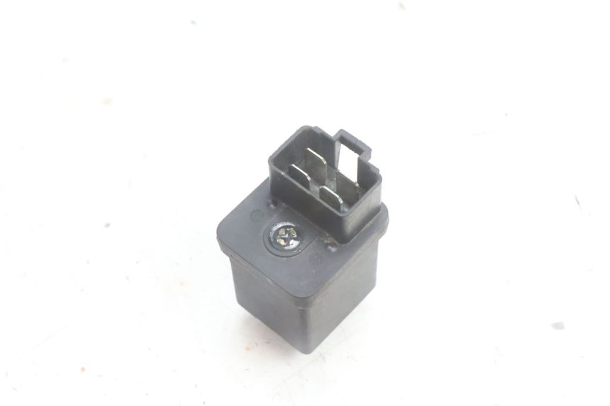 photo de RELAIS DEMARREUR PEUGEOT KISBEE 4T 50 (2010 - 2017) - Autre angle de vue