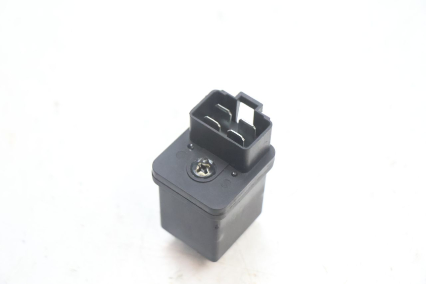 photo de RELAIS DEMARREUR PEUGEOT KISBEE 4T 50 (2018 - 2022) - Zoom état d’usage