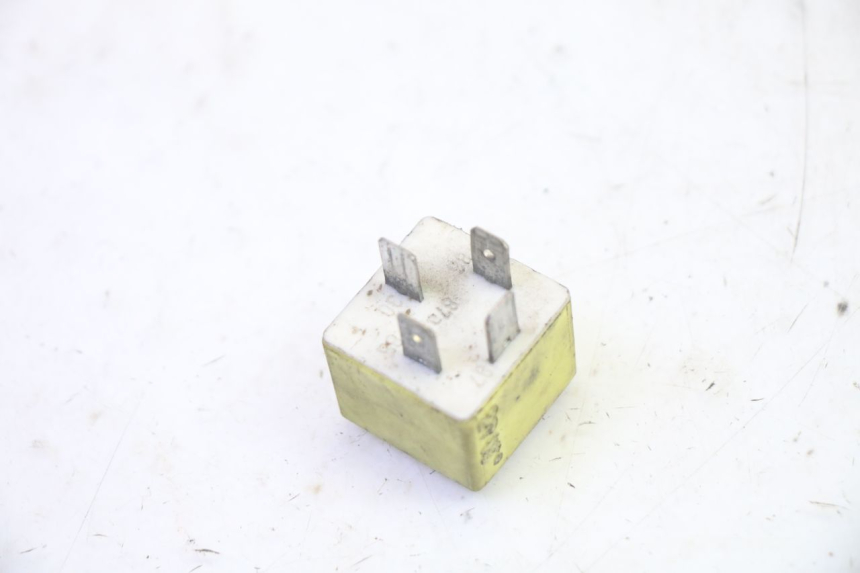 photo de RELAIS DEMARREUR PEUGEOT LUDIX 50 (2008 - 2017) - Autre angle de vue