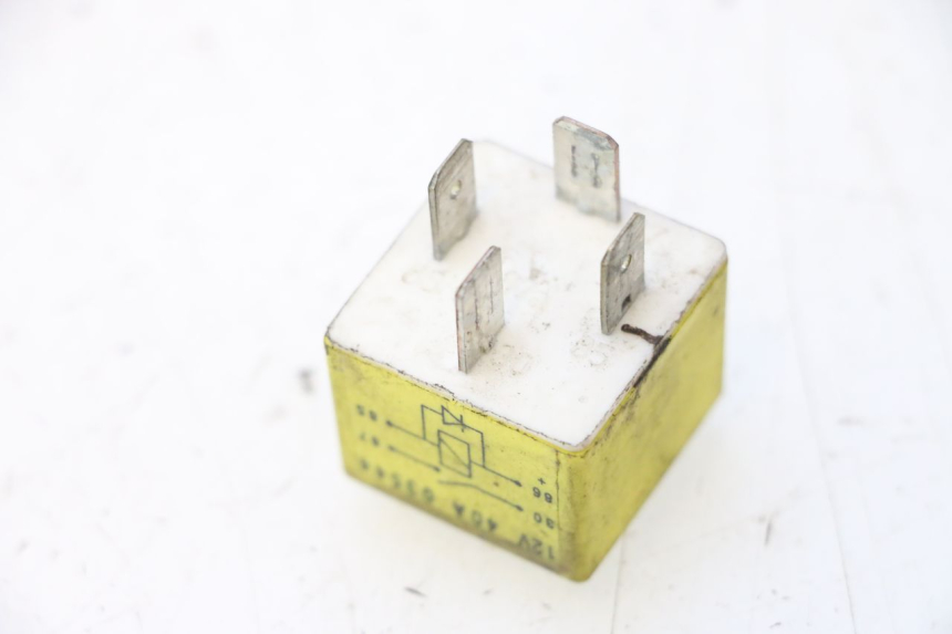 photo de RELAIS DEMARREUR PEUGEOT LUDIX 50 (2008 - 2017) - Zoom état d’usage
