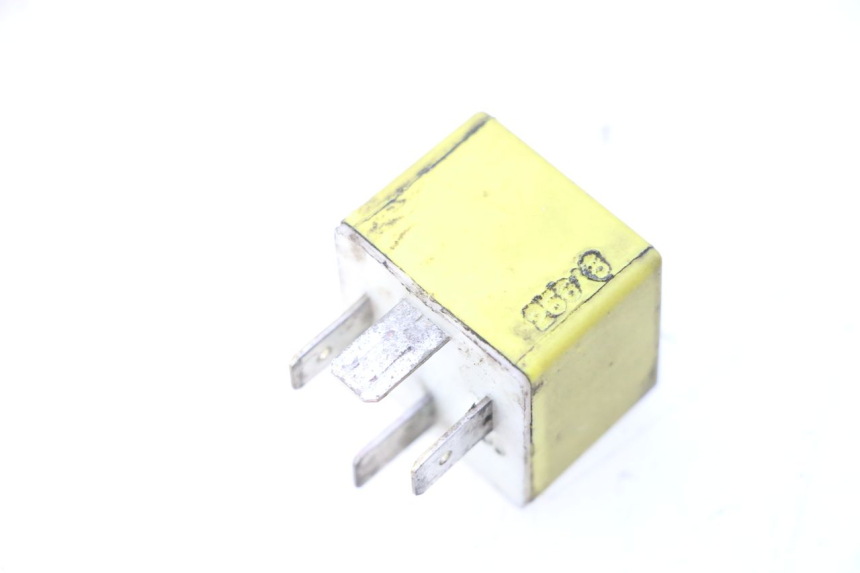 photo de RELAIS DEMARREUR PEUGEOT LUDIX 50 (2005 - 2007) - Détail de la pièce