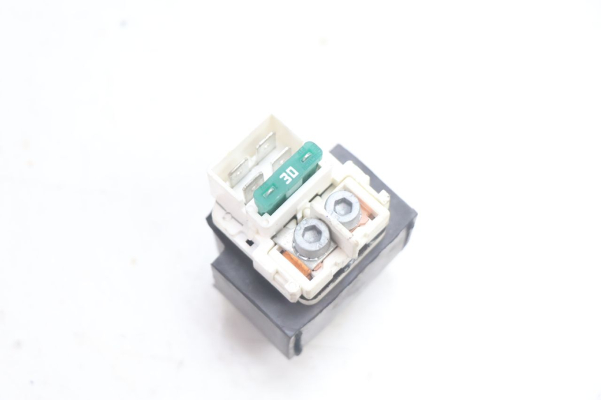 photo de RELAIS DEMARREUR PIAGGIO MP3 HPE 530 (2022 - 2026) - Autre angle de vue