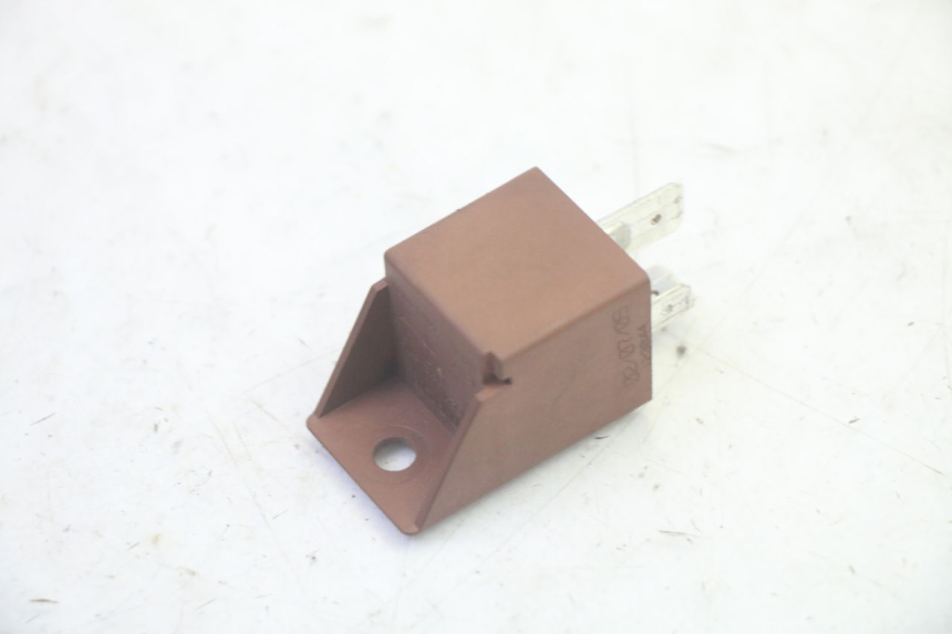 photo de RELAIS DEMARREUR PIAGGIO MP3 RL 250 (2007 - 2010) - Zoom état d’usage