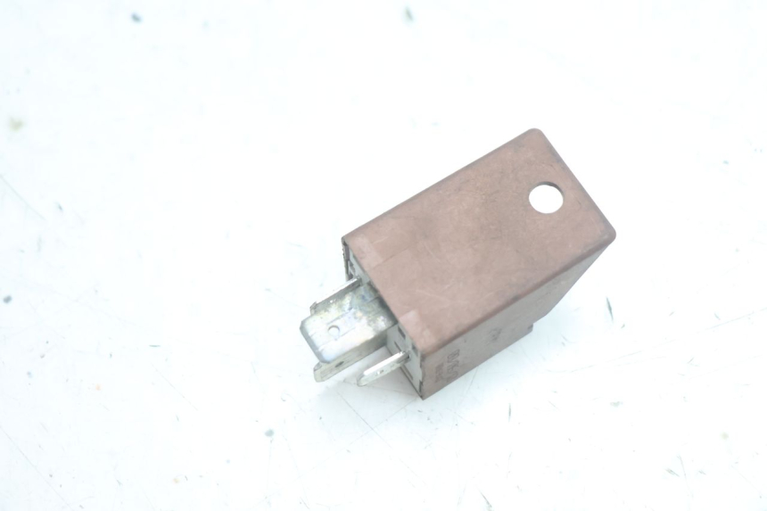 photo de RELAIS DEMARREUR PIAGGIO MP3 125 (2006 - 2014) - Autre angle de vue