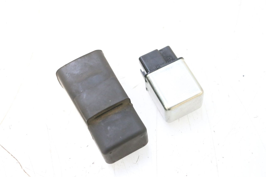 photo de RELAIS DEMARREUR YAMAHA NEOS NEO'S 4T 50 (2008 - 2016) - Zoom état d’usage