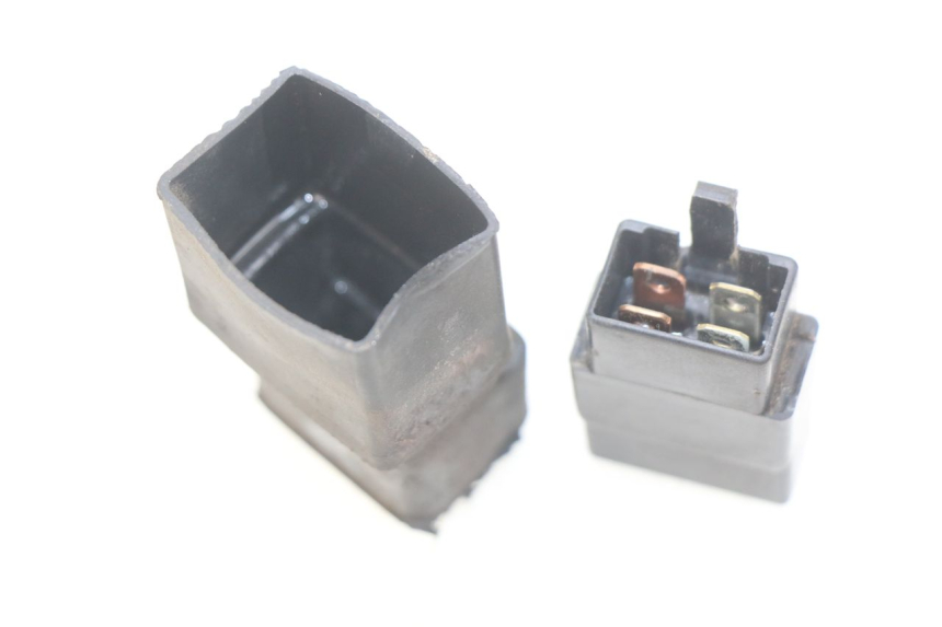 photo de RELAIS DEMARREUR PEUGEOT FOX 50 (1995 - 2003)