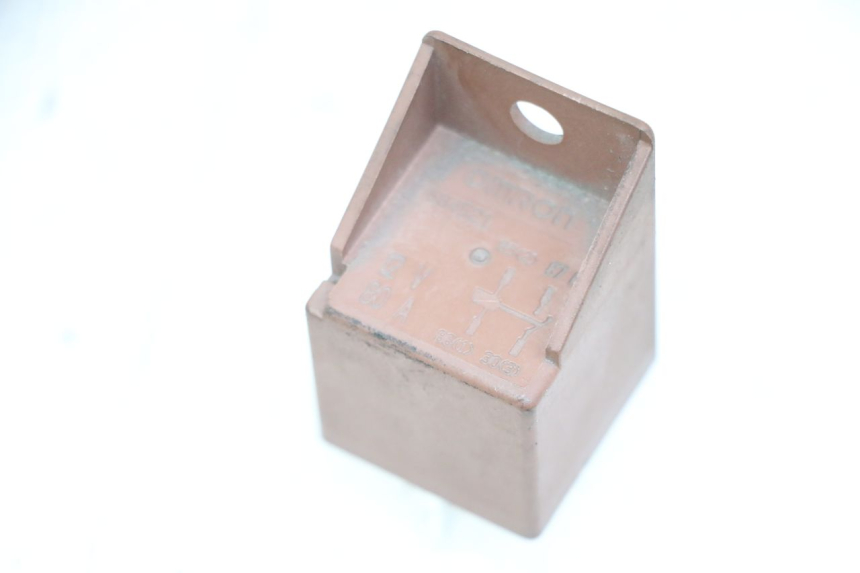 photo de RELAIS DEMARREUR PIAGGIO VESPA LX 150 (2005 - 2013)