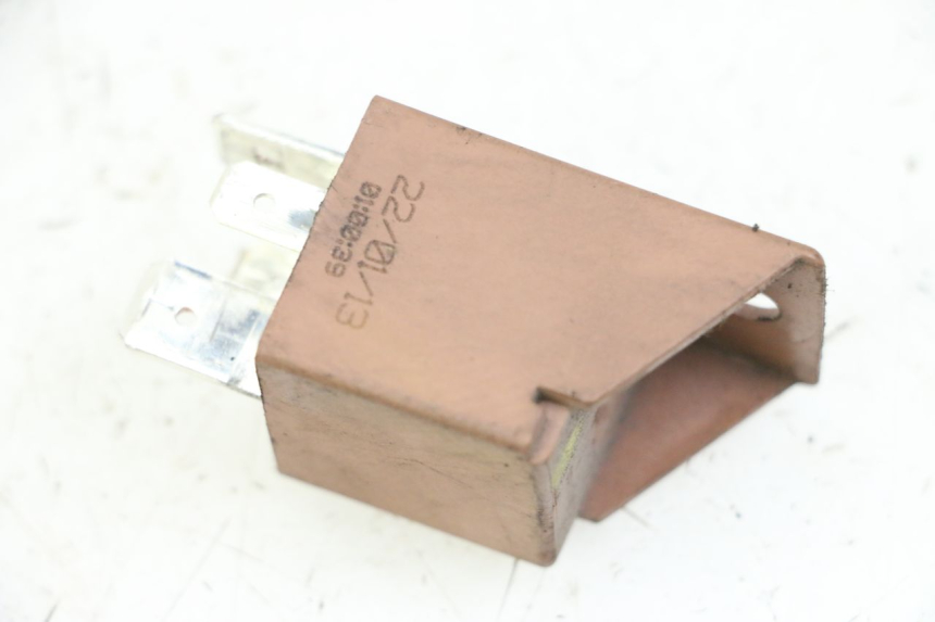 photo de RELAIS DEMARREUR PIAGGIO VESPA S 2T 50 (2007 - 2014)