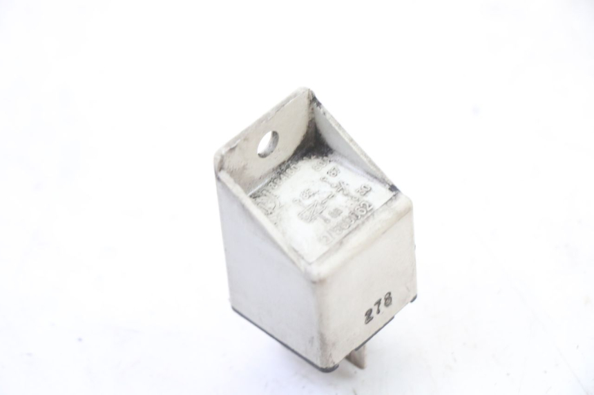 photo de RELAIS DEMARREUR PEUGEOT SATELIS COMPRESSOR K15 125 (2006 - 2009)