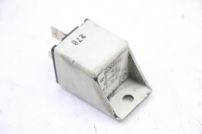 photo de RELAIS DEMARREUR PEUGEOT SATELIS COMPRESSOR K15 125 (2006 - 2009)