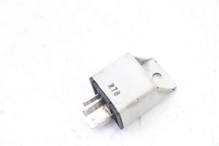 photo de RELAIS DEMARREUR PEUGEOT SATELIS COMPRESSOR K15 125 (2006 - 2009)