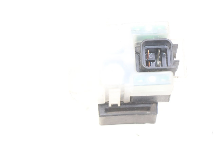 photo de RELAIS DEMARREUR SUZUKI SIXTEEN 125 (2008 - 2010)