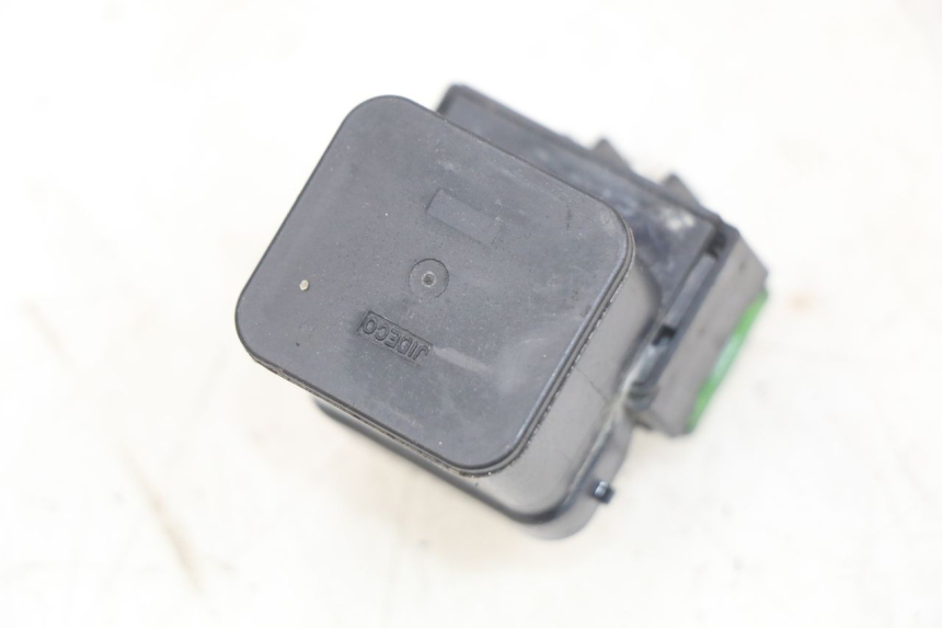 photo de RELAIS DEMARREUR SUZUKI SV N 650 (1999 - 2002)