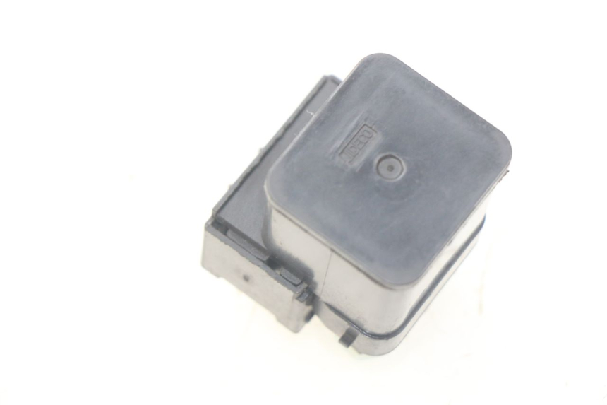 photo de RELAIS DEMARREUR SUZUKI TLS TL S 1000 (1997 - 2001)
